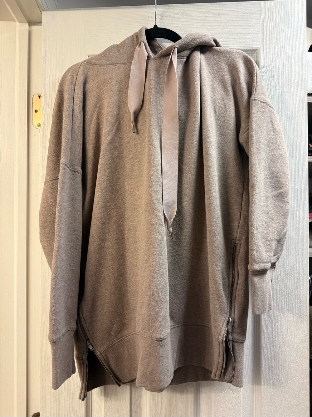 aerie Oversized Hooded Sweatshirt in Taupe